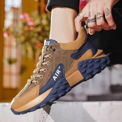 Urban Elite Sneakers. Men's Casual Shoes Thick Base Sneakers